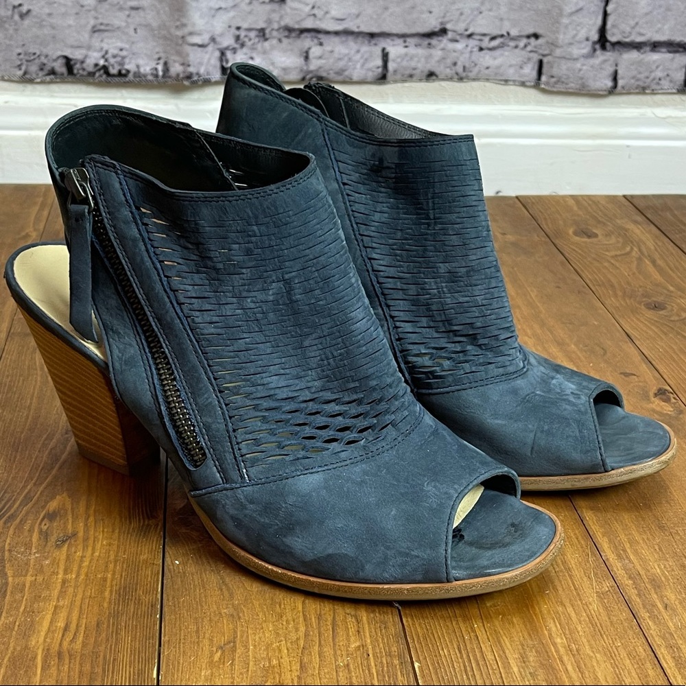 COPY - Paul Green 7.5, US size 10 willow Peep toe heeled sandals blue